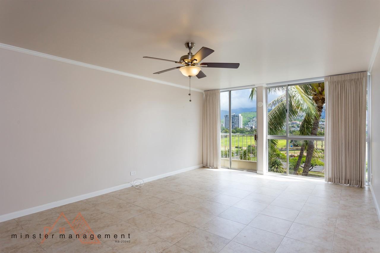 2611 Ala Wai Blvd #902 - Photo 4 of 11