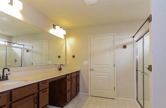 Eastpark Cir W - Photo 2 of 10