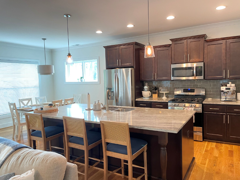 177 Pineland Cir - Photo 4 of 10