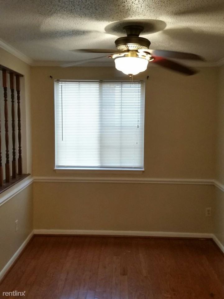 5514 Richland St #B - Photo 2 of 10