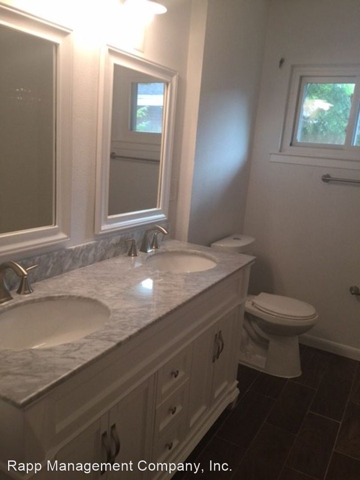 207 Tuna St - Photo 3 of 29