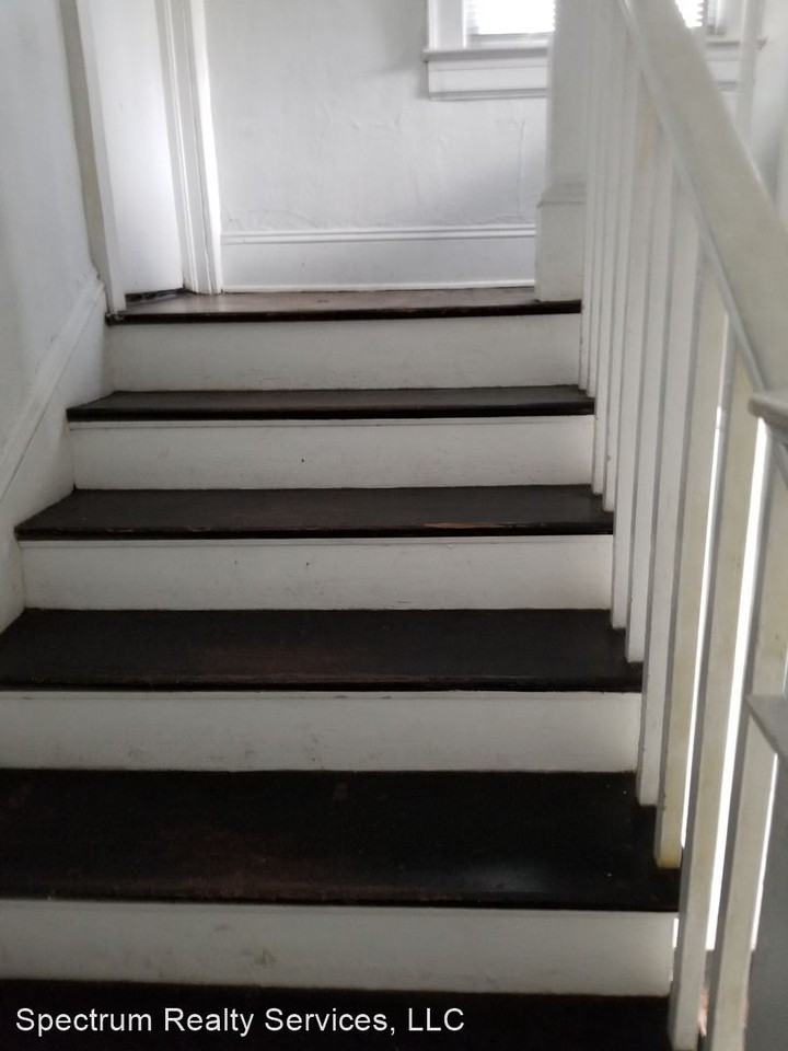 1044 -1046 Willowbranch Avenue - Photo 2 of 15