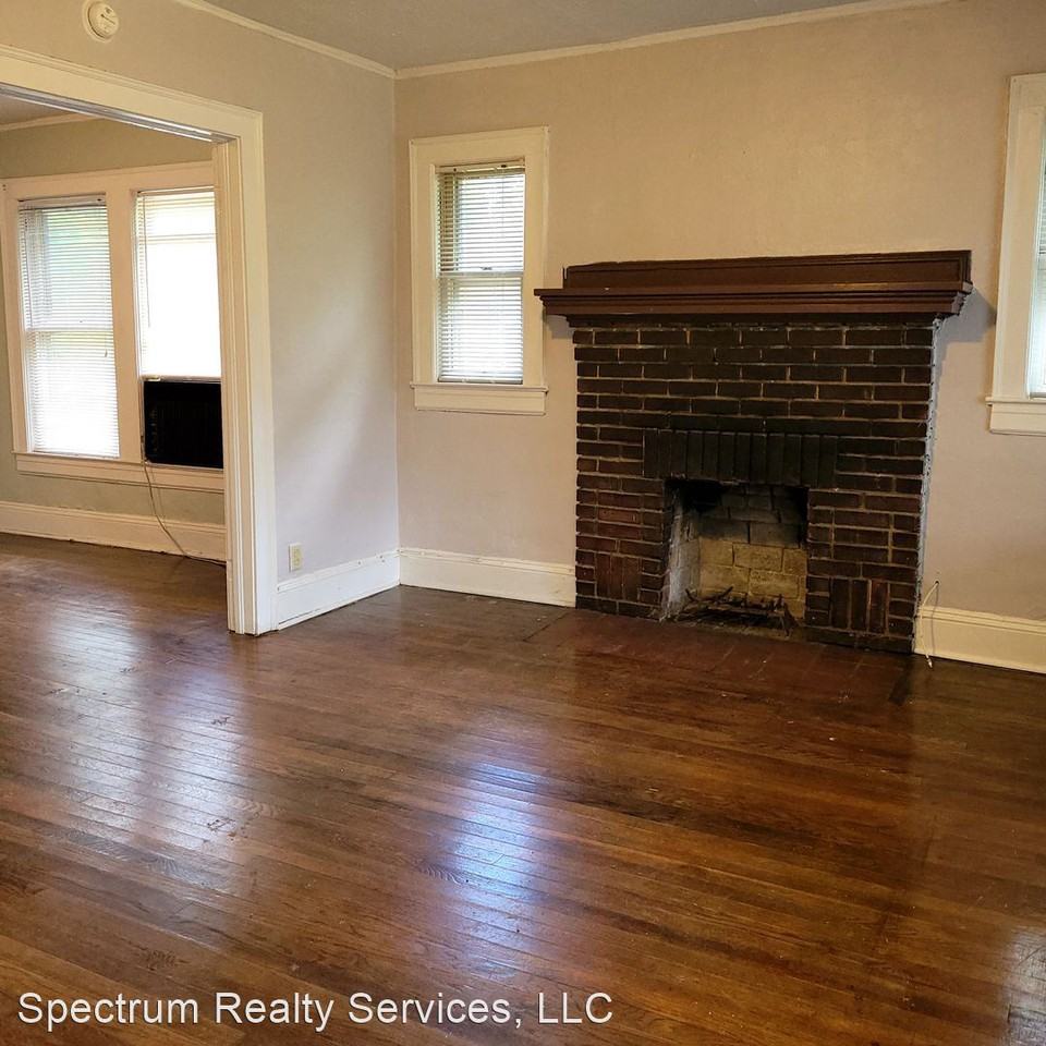 1044 -1046 Willowbranch Avenue - Photo 3 of 15