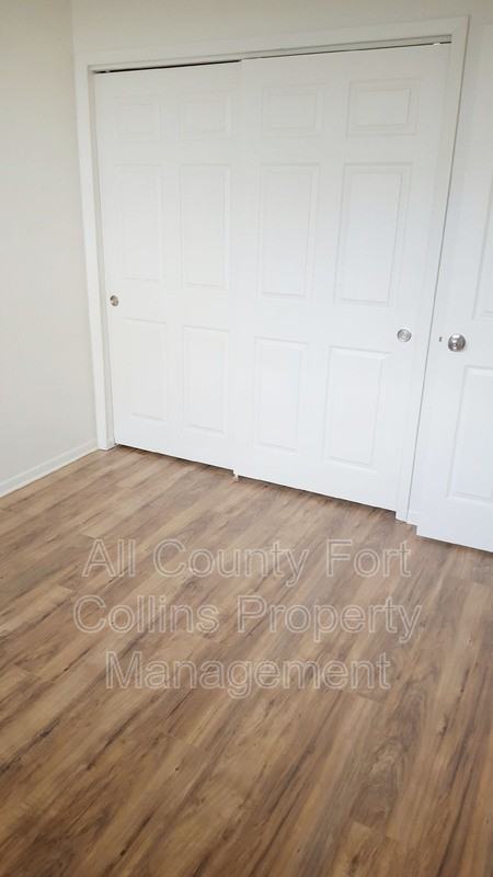 1108 Baker St #C - Photo 7 of 14