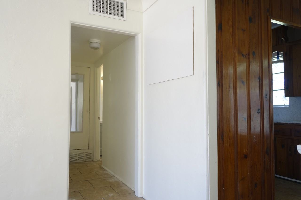 4225 E Bellevue St - Photo 2 of 8