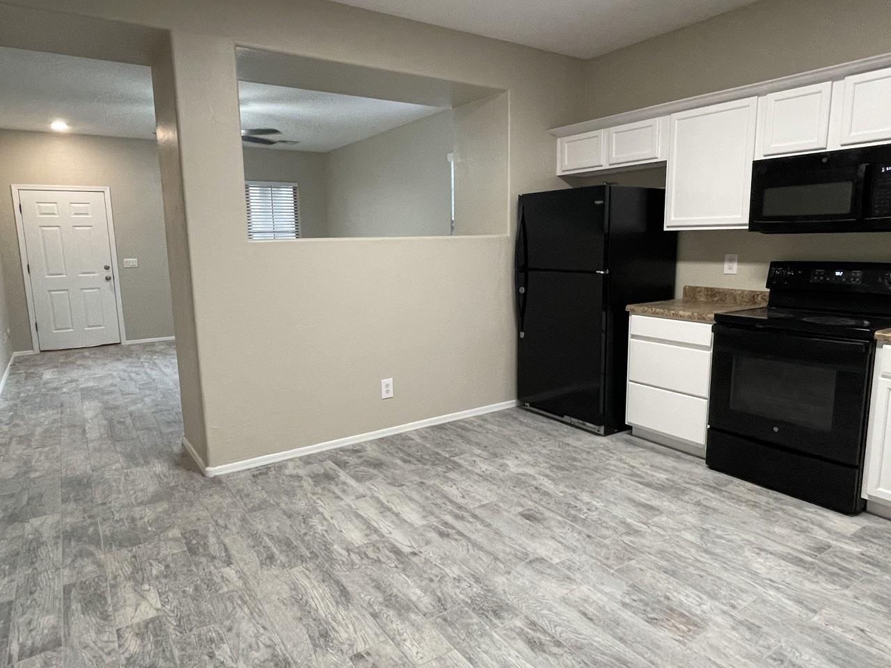 1999 S Swan Dr - Photo 2 of 21