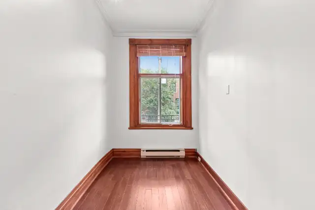 5252G Rue Fabre - Photo 3 of 10