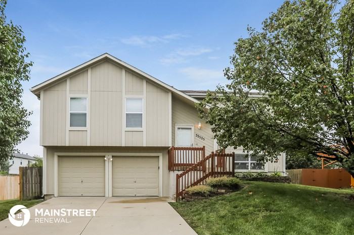 32525 W 174th St - Photo 2 of 18