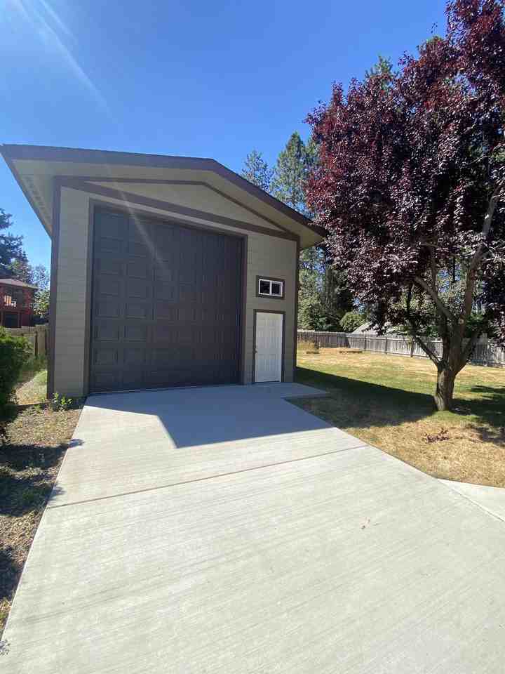 3707 N 22nd St #1 - Photo 3 of 31