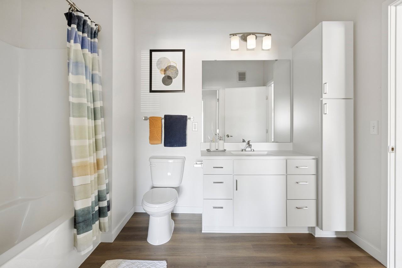 Axle Apartments - Photo 3 of 22