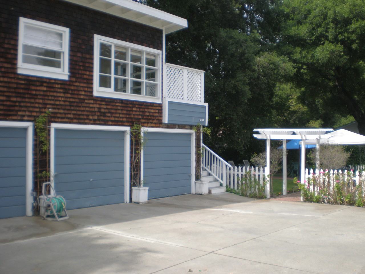 481 Willow Road - Photo 3 of 13