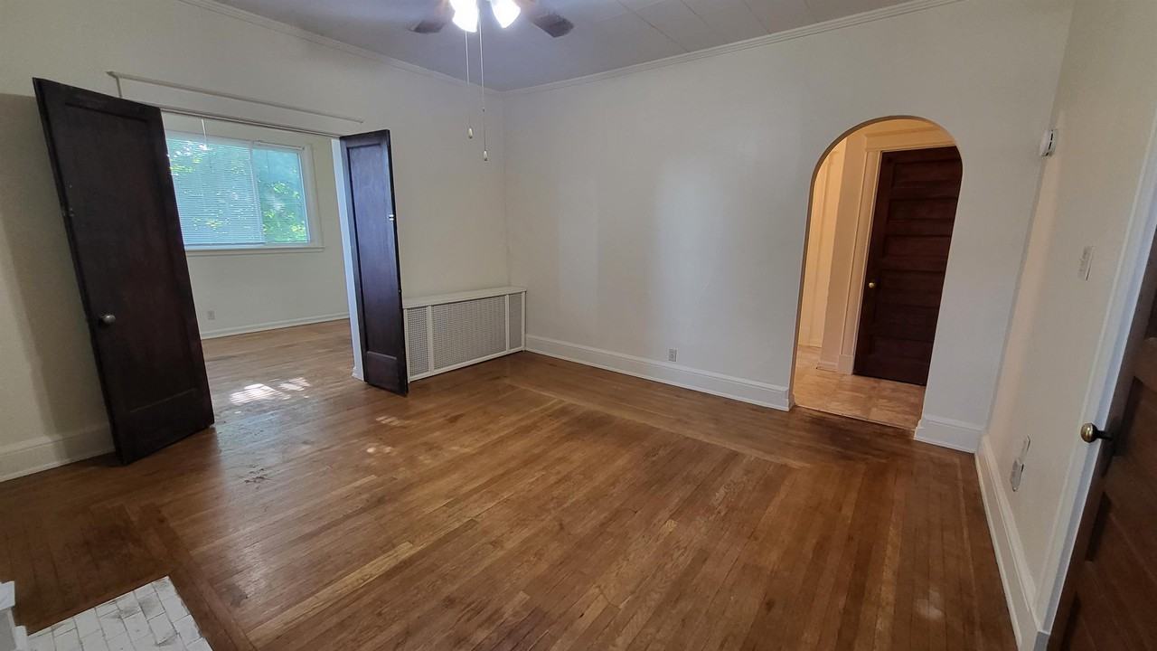 3724 Lovell Ave #3 - Photo 2 of 16