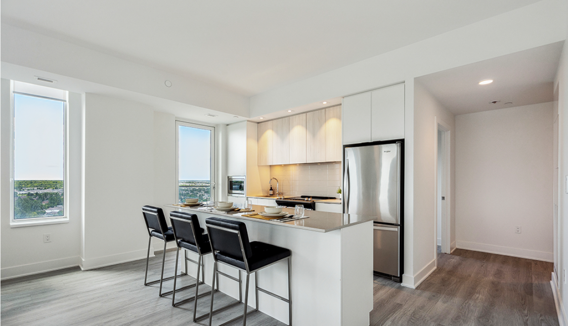 Latitude - Photo 2 of 26