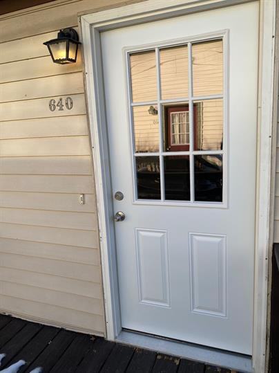 640 BW LN - Photo 2 of 8