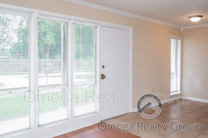 4724 South Court Street #110 - Photo 2 of 24