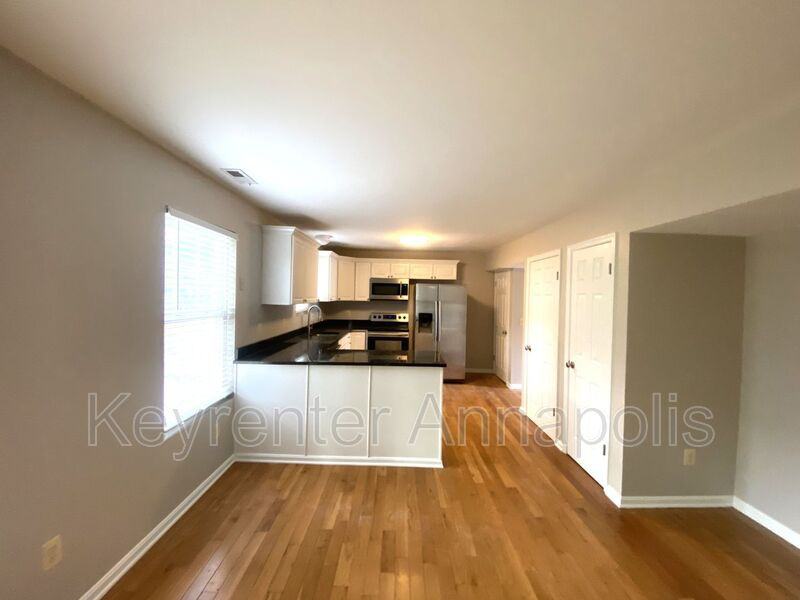 4954 Elm St - Photo 3 of 15