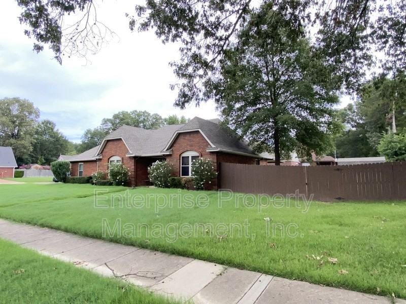 3840 Charbon Ln - Photo 2 of 46