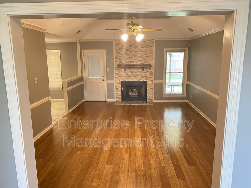 3840 Charbon Ln - Photo 6 of 46