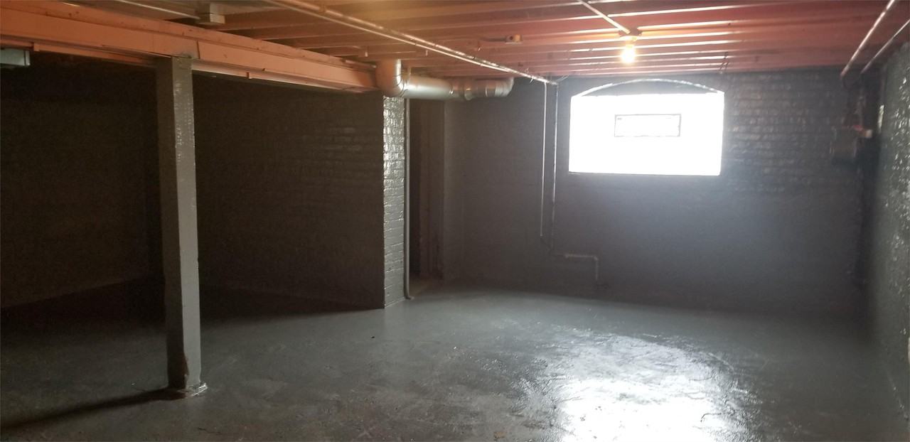 8608 S Kingston Ave #1 - Photo 3 of 10