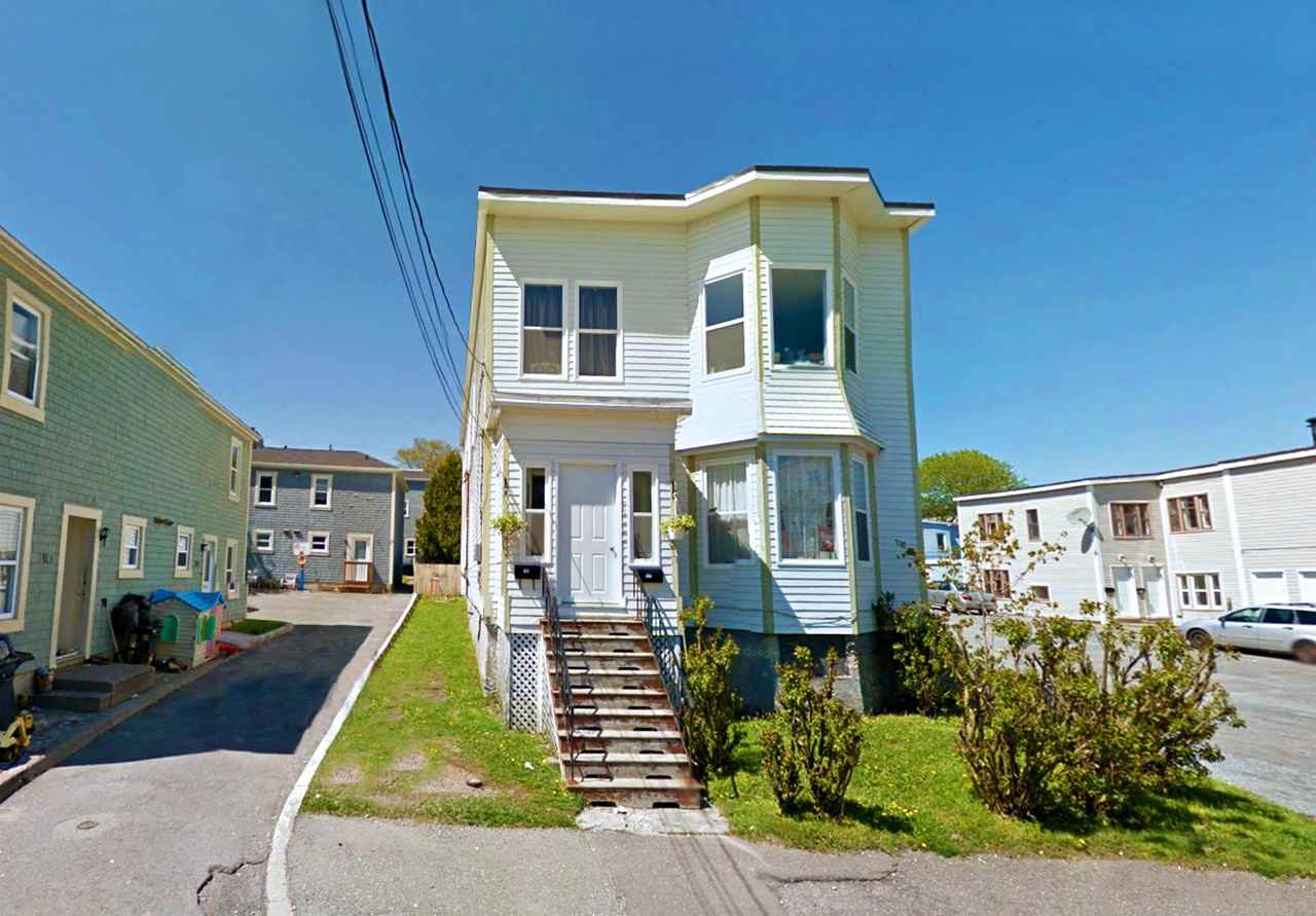 105 Mecklenburg St 2, Saint John, NB E2L 1R2 3 Bedroom Apartment for