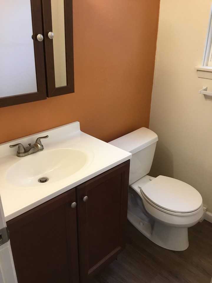 1305 East 36th Street - Photo 6 of 26