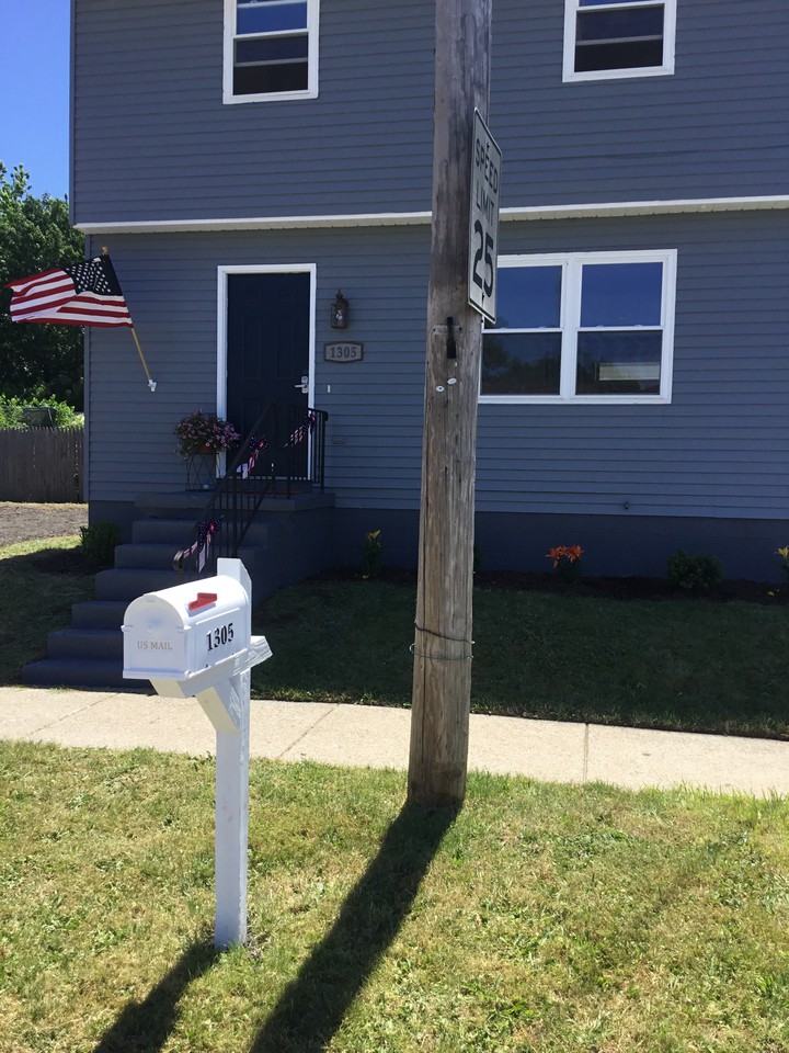 1305 East 36th Street - Photo 2 of 26