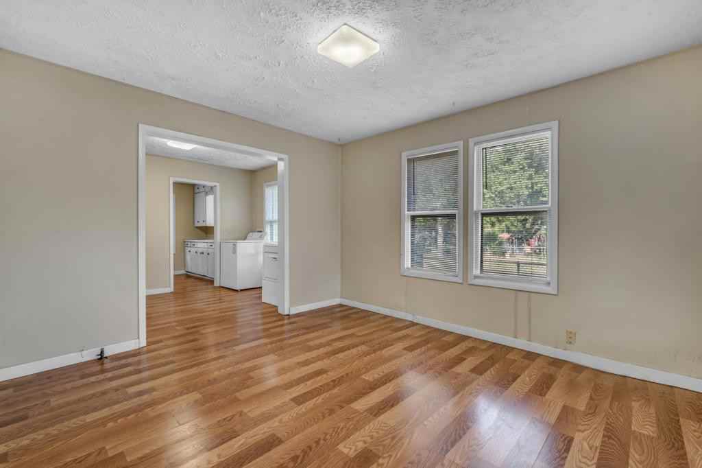 501 N Temple St - Photo 3 of 13