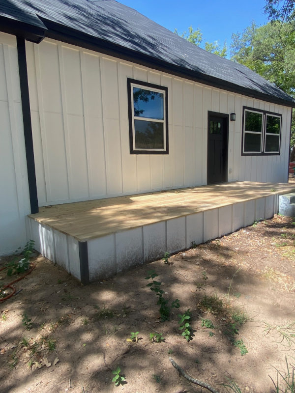 607 W Main St - Photo 2 of 20