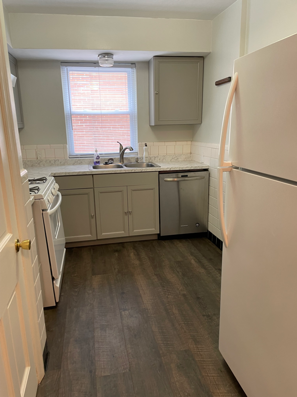 45 Brighton Way #2N - Photo 2 of 9