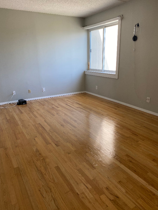 1071 River Rd - Photo 3 of 4