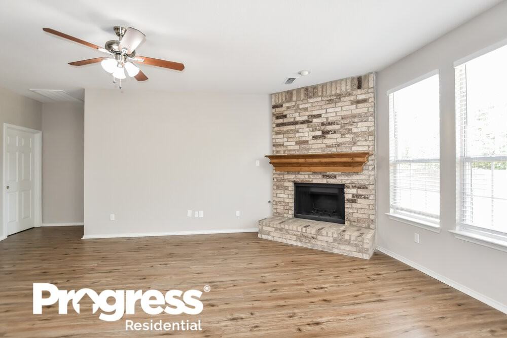 3686 Juniper Hills Dr - Photo 4 of 16