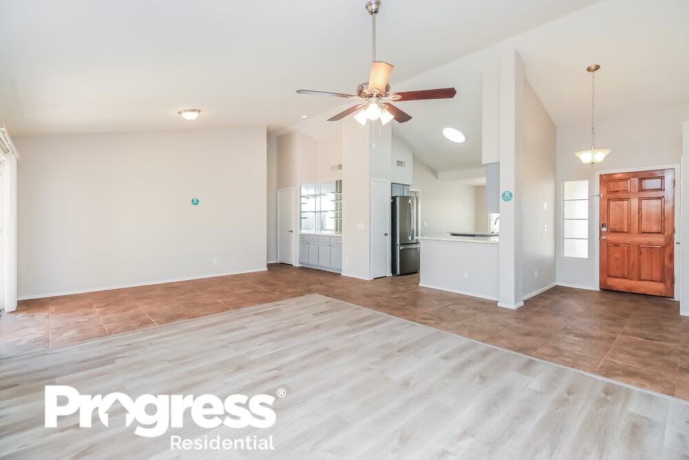 4119 E San Pedro Ave - Photo 3 of 16