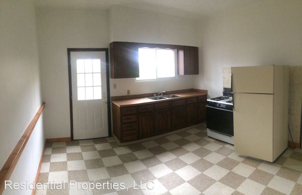 412 Grant Ave - Photo 2 of 6