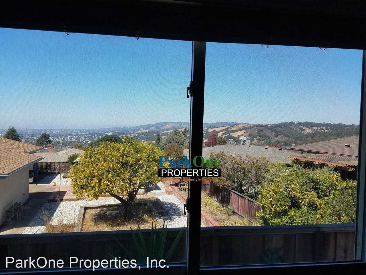 2330 Harborview Dr - Photo 3 of 32