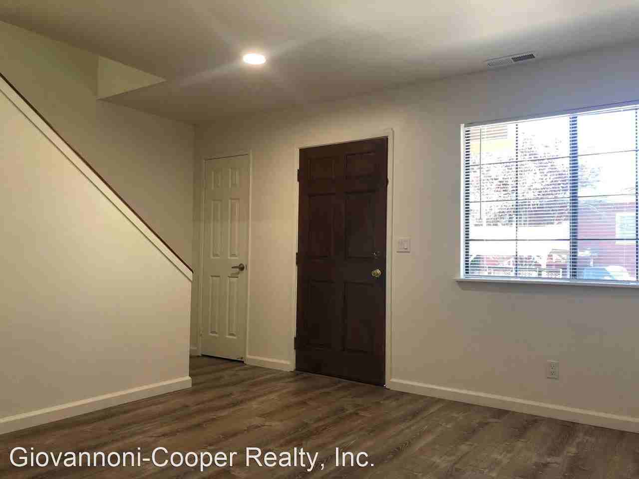 212(A-B),216(A-B),218(A-F),220 University Street - Photo 2 of 22