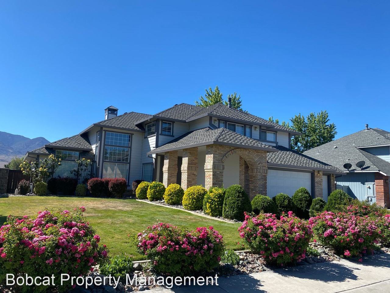 307 Bayhill Dr - Photo 2 of 50