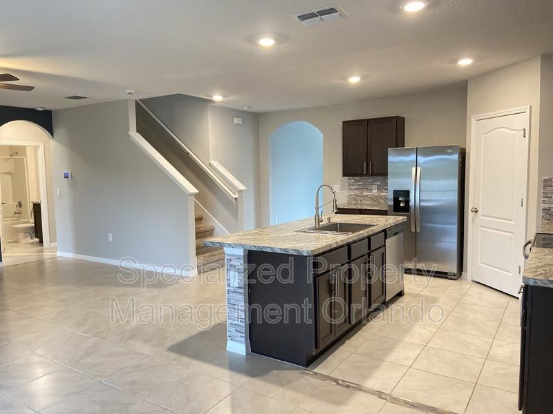 164 Emanuelle Dr - Photo 2 of 29