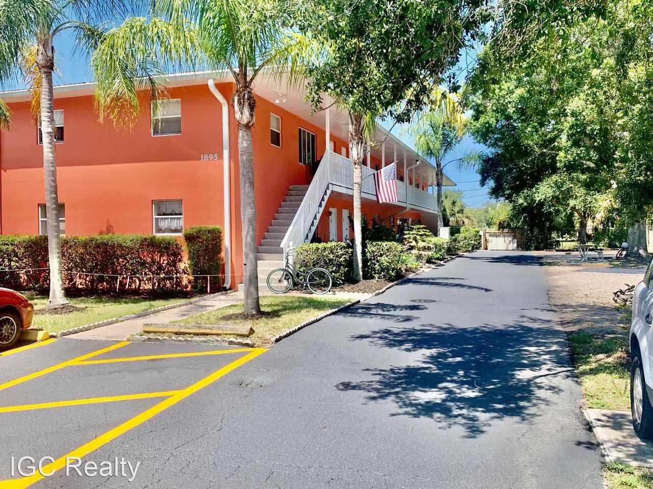 1895  40th Ave - Photo 2 of 10