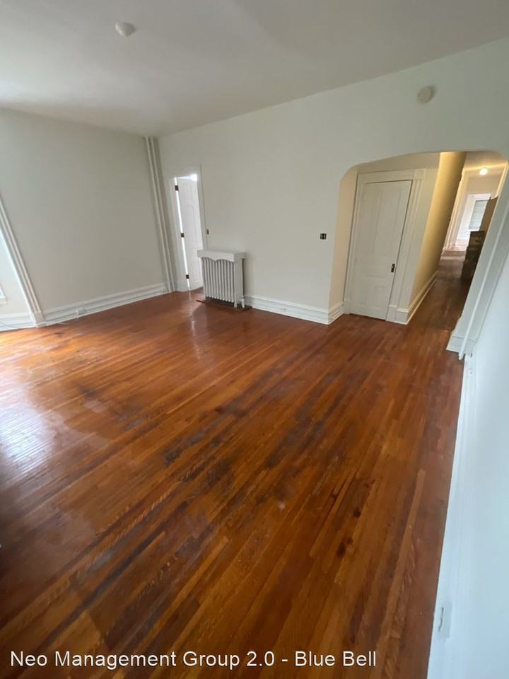 112 N. 11th Sttreet - Photo 2 of 10