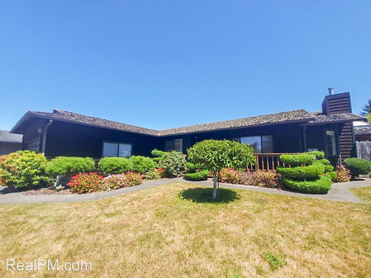 6209 Abrahamsen Ct - Photo 2 of 26