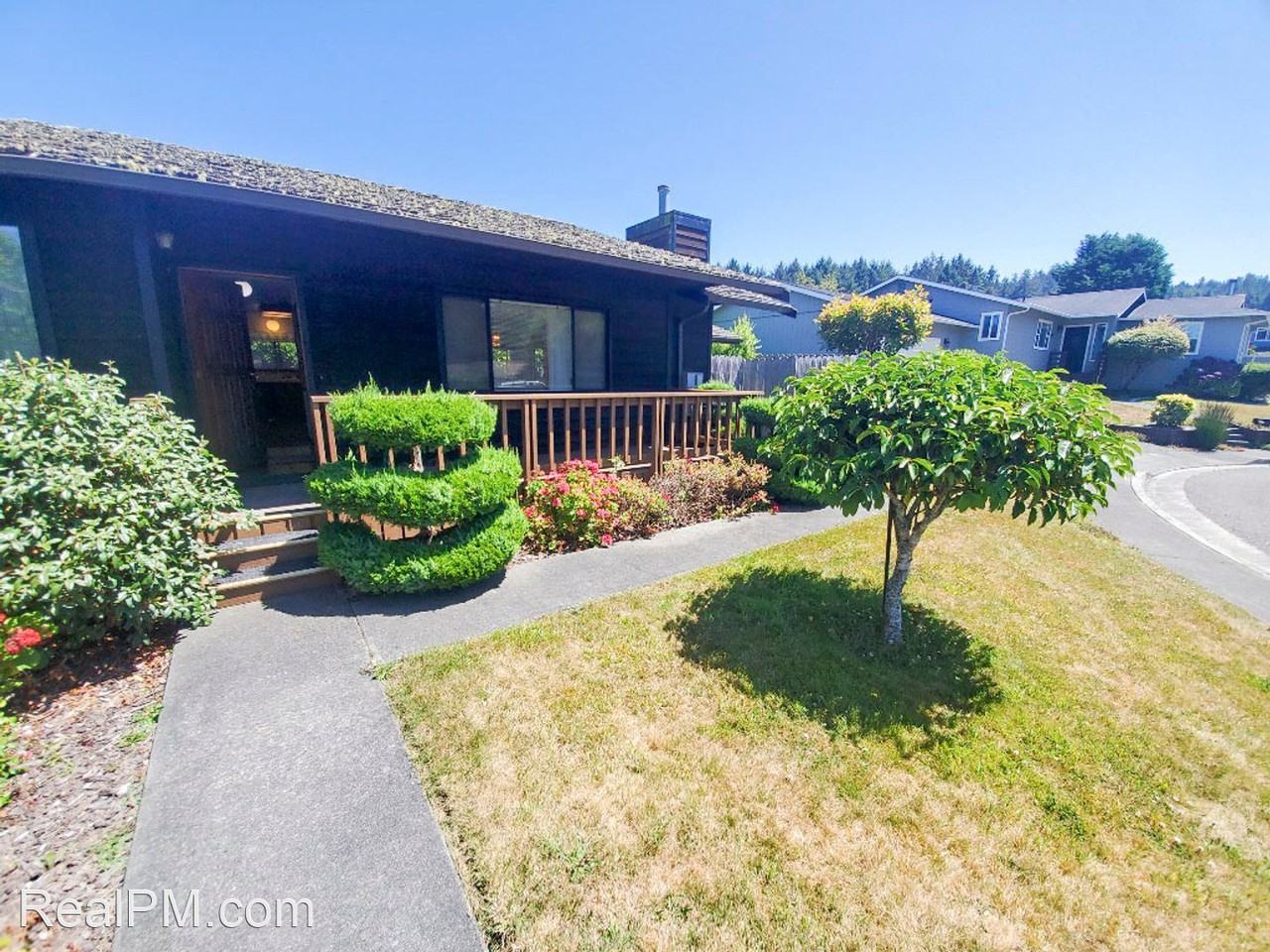 6209 Abrahamsen Ct - Photo 3 of 26