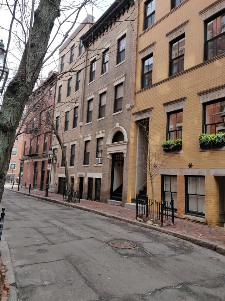 Myrtle St #1 - Photo 2 of 3