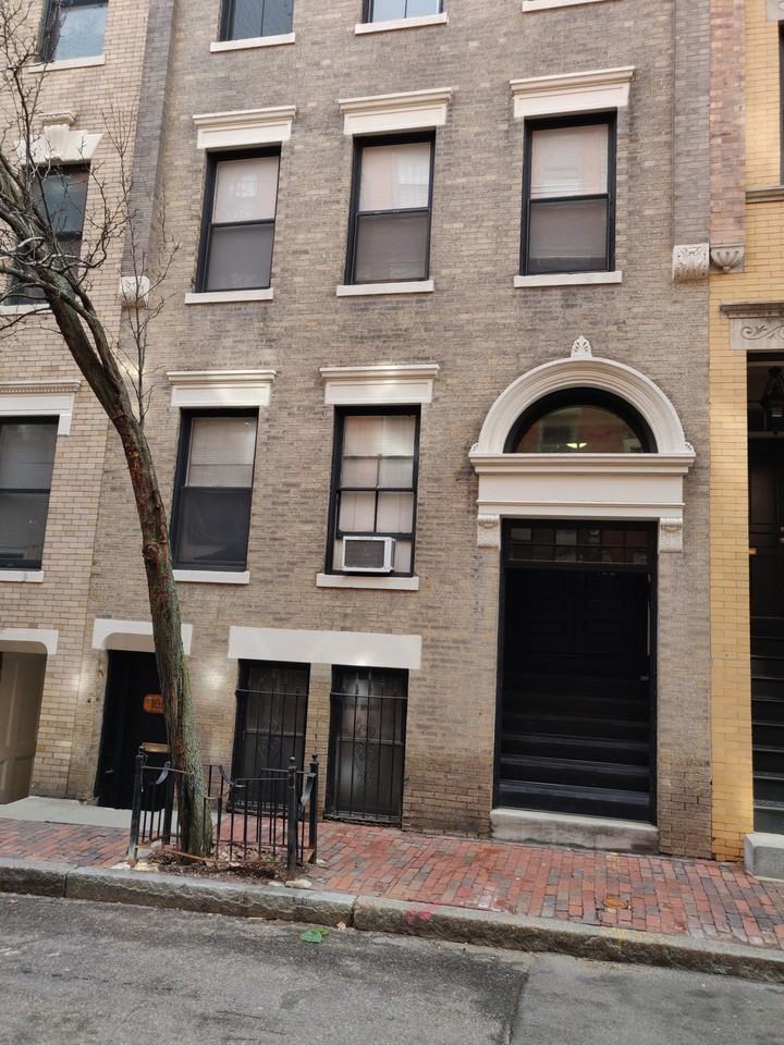 Myrtle St #1 - Photo 3 of 3