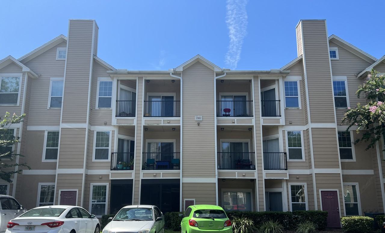 1985 Erving Cir #8101