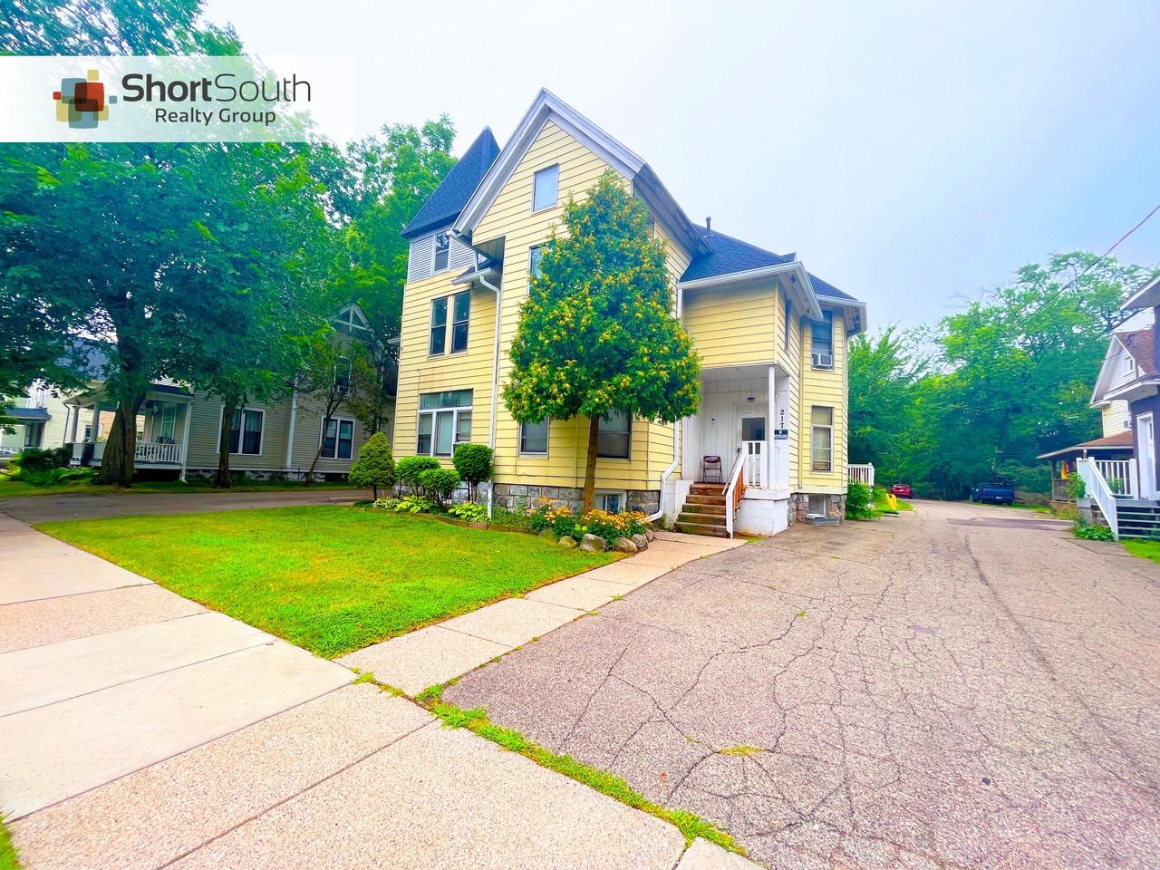 217 W Vine St Apartments in Vine, Kalamazoo, MI 49001 Zumper