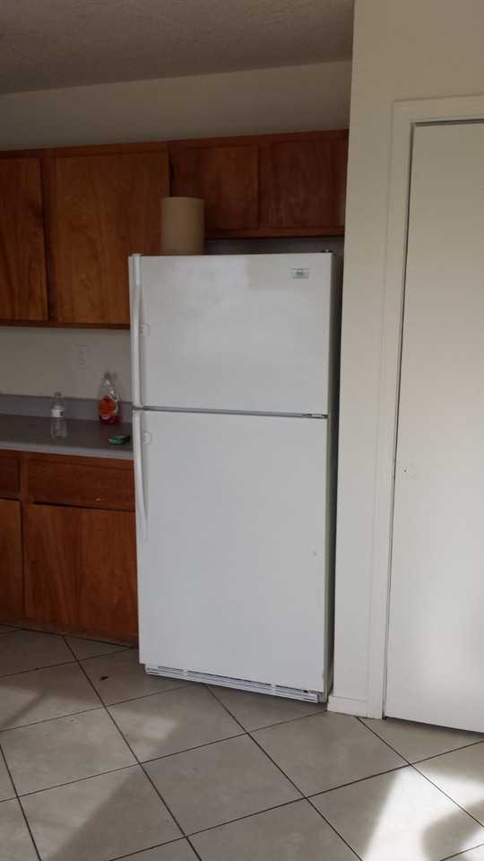 1702 W Shangri La Rd - Photo 3 of 6