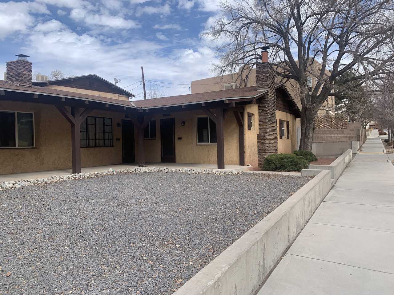 408 Maple St NE - Photo 2 of 6