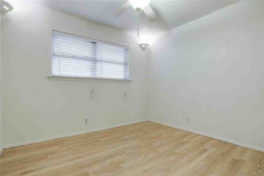 1801 Sagebrush Trl - Photo 4 of 13