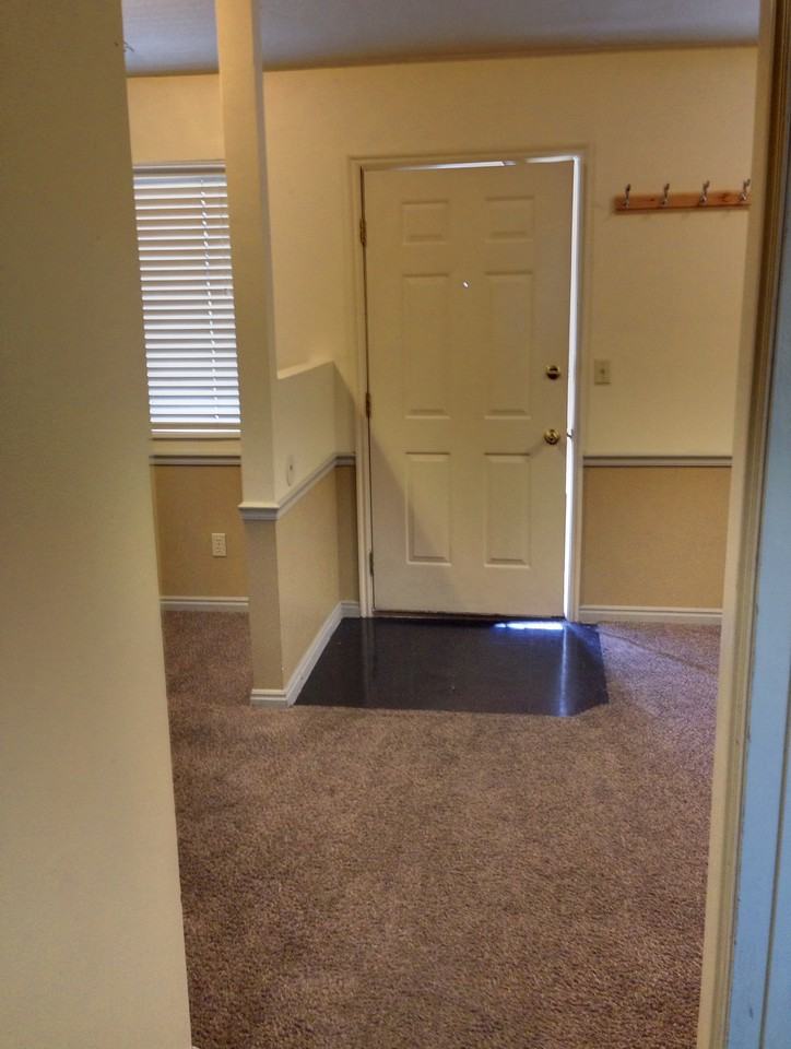 166 N 400 W - Photo 2 of 21