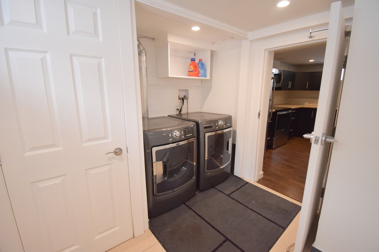 205 Innisfil St #B - Photo 2 of 20